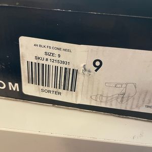 TORRID 4 inch heel black size 9 Brand new